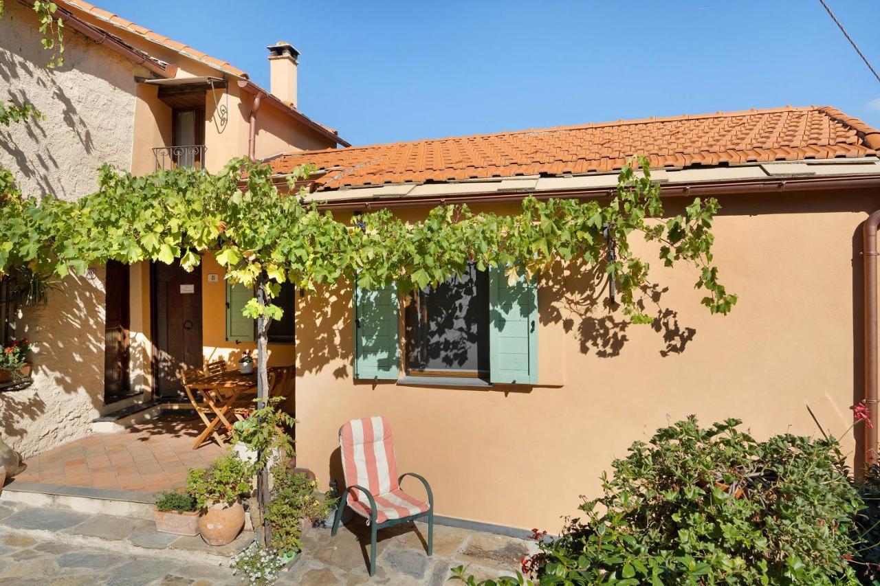 Vila Casa Vittorina Cesio Exteriér fotografie